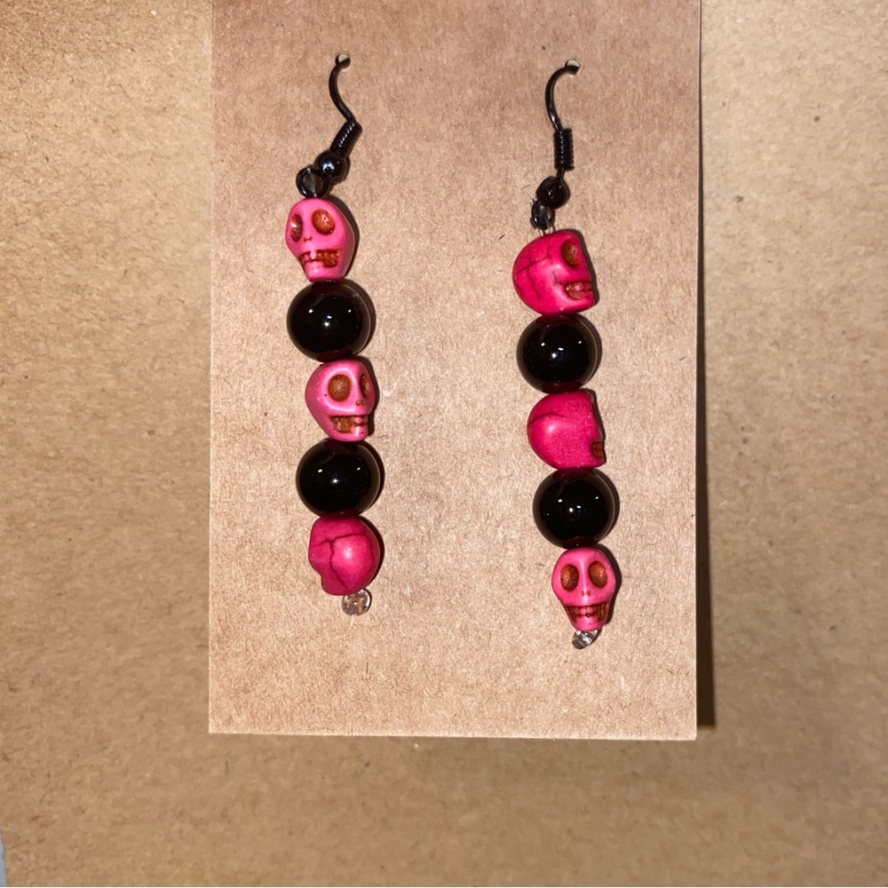 ☀️3/$9☀️ Playful Pink and Black Beaded Skull Earrings